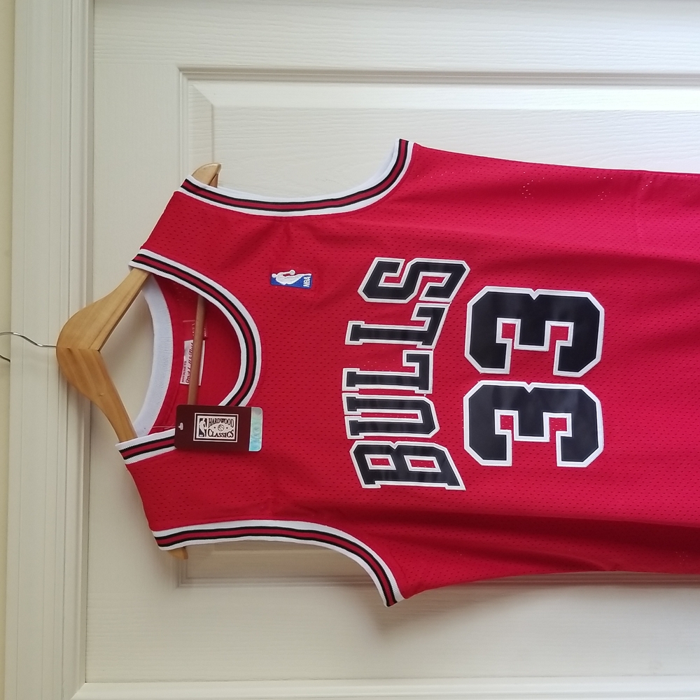 SCOTTIE PIPPEN CHICAGO BULLS RED THROWBACK JERSEY